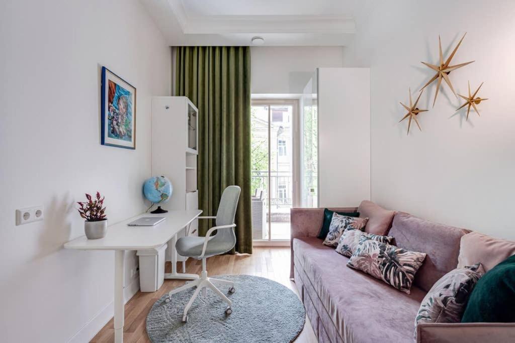 Jogailos Residence Peaceful Old Town Luxury 3 Bdr, 2 Bthr, Free Garage, Top-Speed Wifi VNO Buitenkant foto