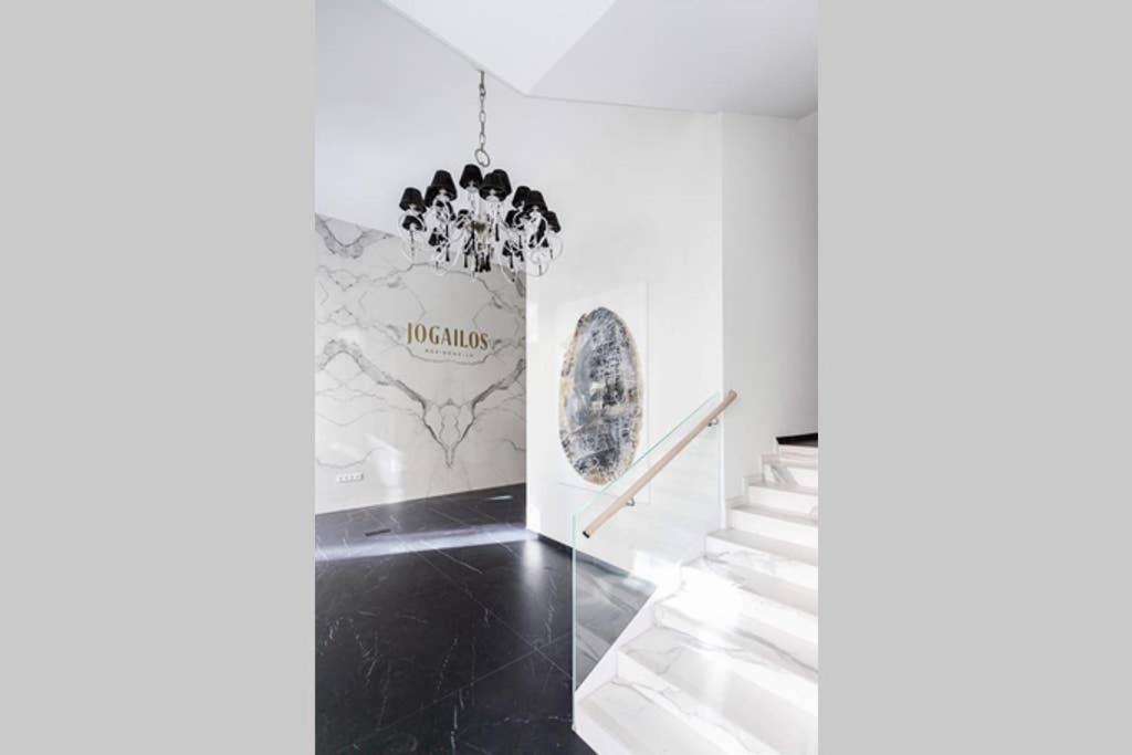 Jogailos Residence Peaceful Old Town Luxury 3 Bdr, 2 Bthr, Free Garage, Top-Speed Wifi VNO Buitenkant foto