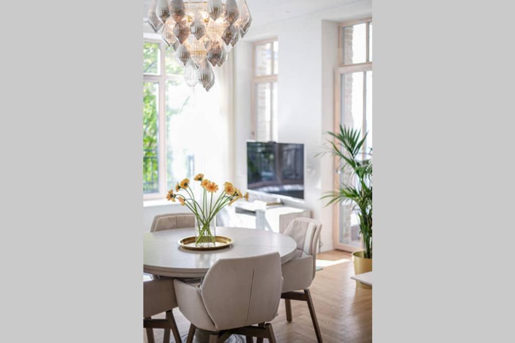 Jogailos Residence Peaceful Old Town Luxury 3 Bdr, 2 Bthr, Free Garage, Top-Speed Wifi VNO Buitenkant foto