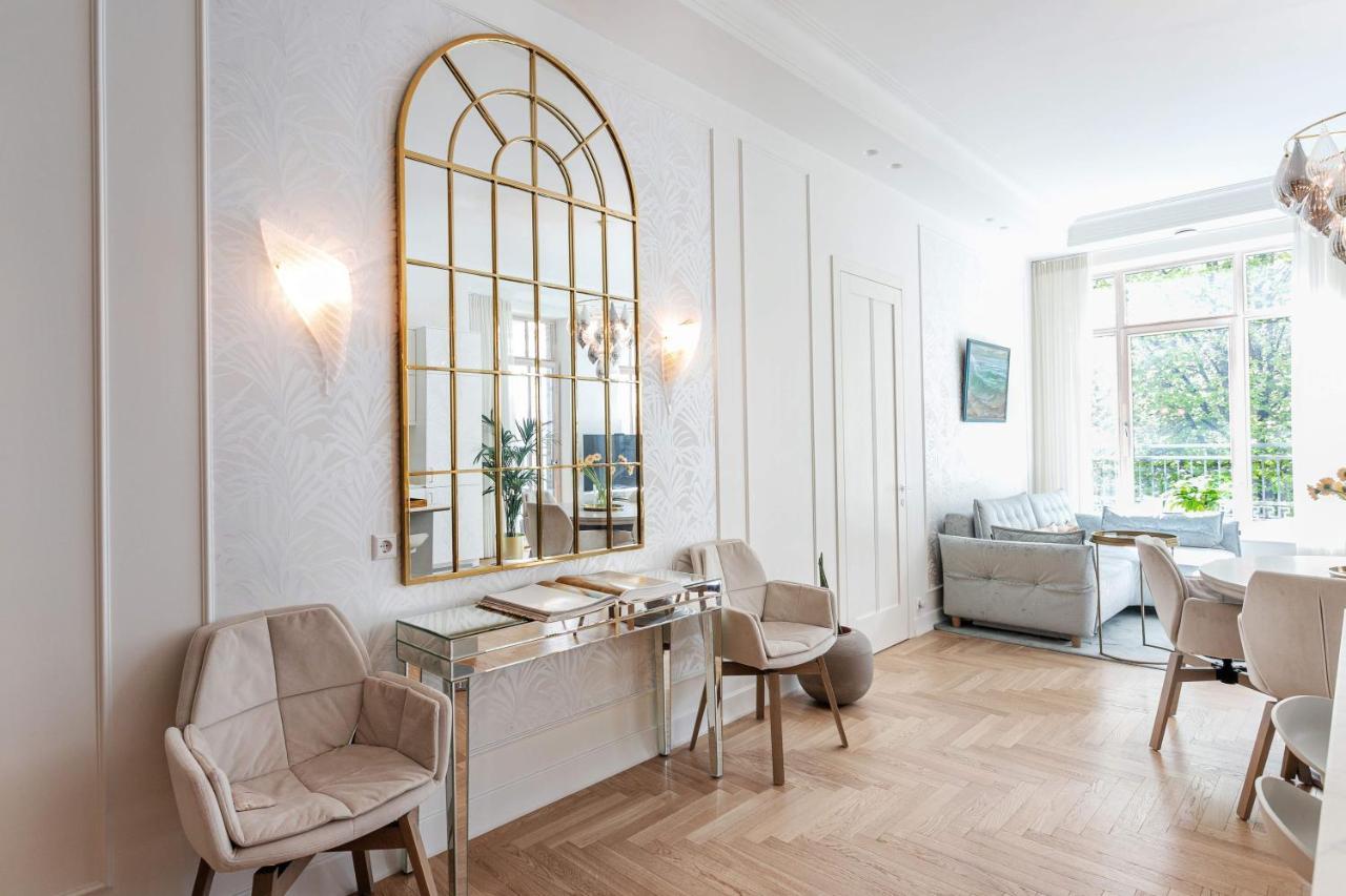 Jogailos Residence Peaceful Old Town Luxury 3 Bdr, 2 Bthr, Free Garage, Top-Speed Wifi VNO Buitenkant foto