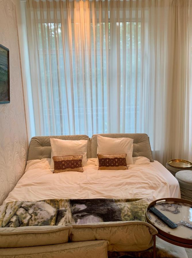 Jogailos Residence Peaceful Old Town Luxury 3 Bdr, 2 Bthr, Free Garage, Top-Speed Wifi VNO Buitenkant foto