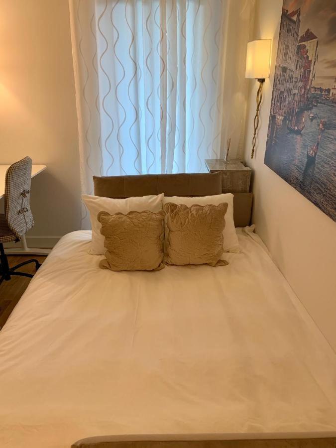 Jogailos Residence Peaceful Old Town Luxury 3 Bdr, 2 Bthr, Free Garage, Top-Speed Wifi VNO Buitenkant foto